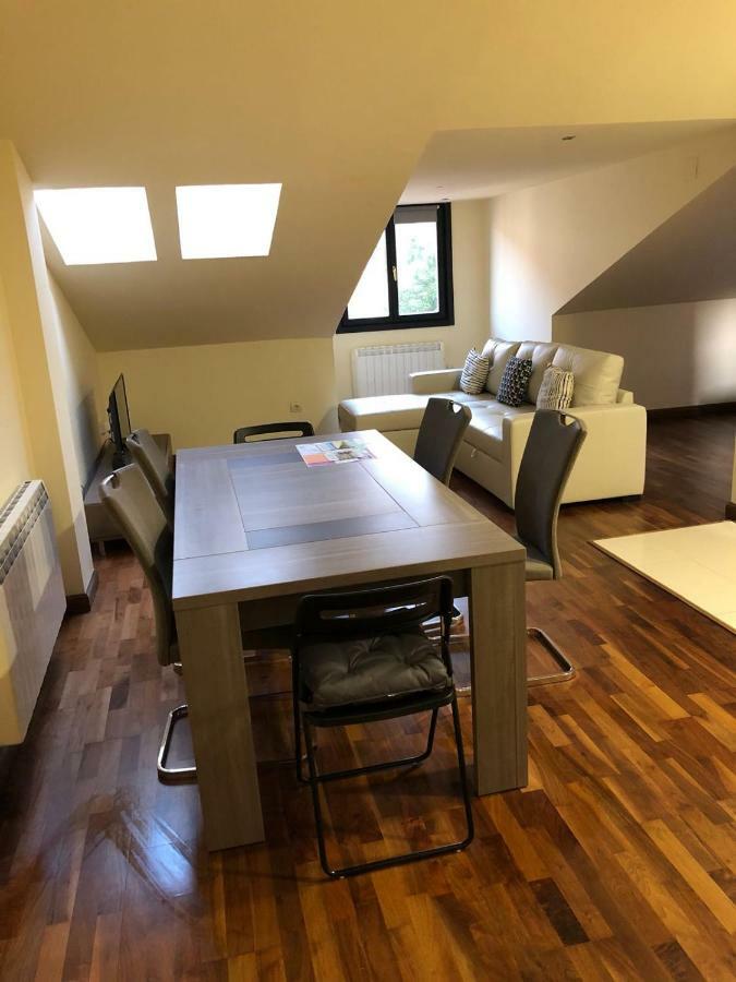 Apartamento En Galiana Apartment Aviles Ngoại thất bức ảnh